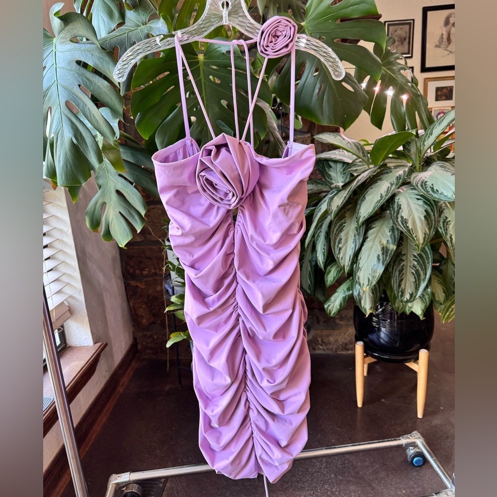 Chic Lilac Ruched Dress with Floral Accent